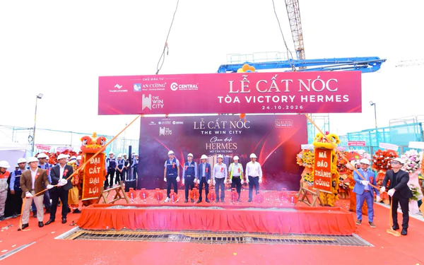 Le cat noc toa Victory Hermes